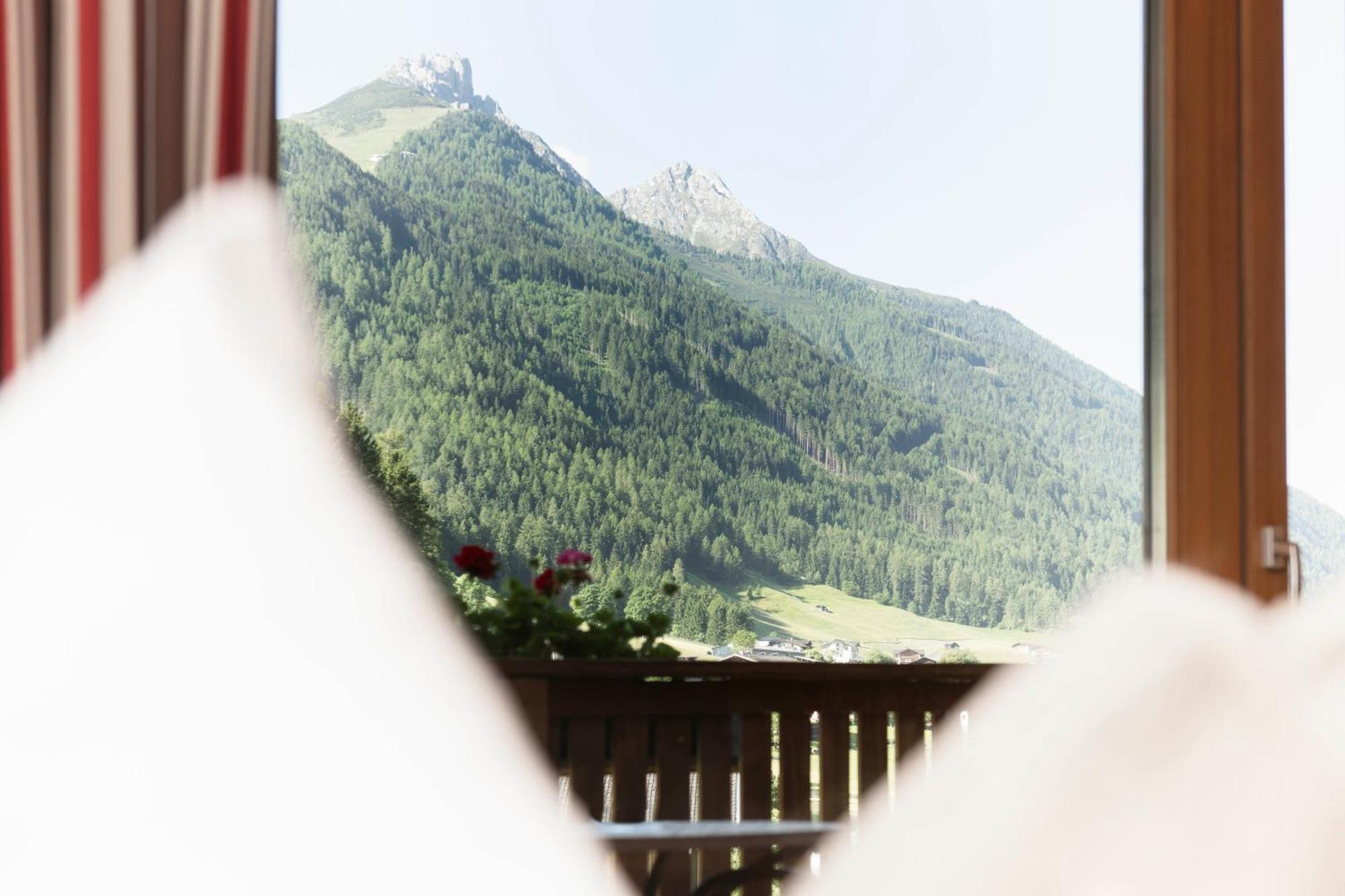 Lifestylepanoramahotel Erika Superior Neustift im Stubaital Εξωτερικό φωτογραφία